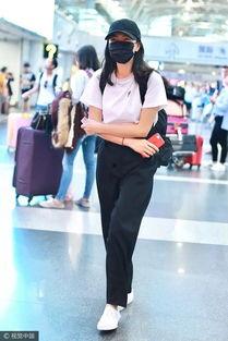 高圆圆机场照片,优雅女神魅力再现  第3张