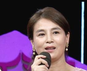 贾总的演讲女演员是谁,神秘女演员助阵引关注