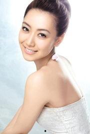 白冰军方背景,从军方背景到演艺界璀璨明星的蜕变之路  第2张