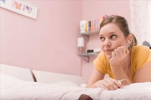 摸脸图片,探寻情感共鸣的瞬间  第3张