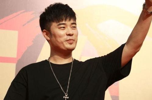 名人陈赫的背景,从爱情公寓到综艺明星的跨界人生